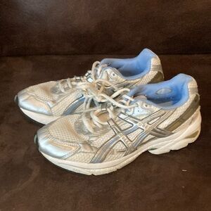 ASICS GT 2110 mens size 10 in very good condition see photo’s for more info